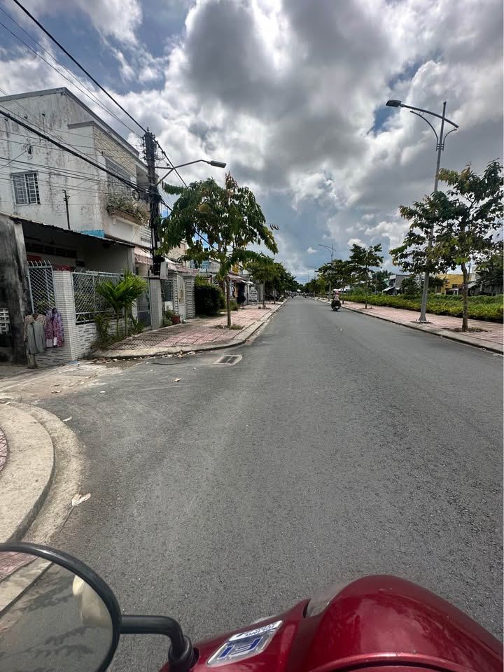 Nhà nhỏ gọn tại Phường 1, TP Vĩnh Long 32m² giá 1 tỷ - Sẵn sàng vào ở ngay!