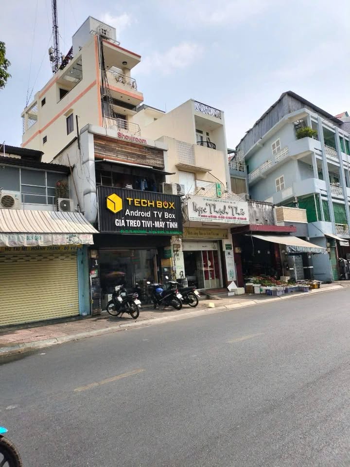 Nhà Mặt Tiền Tô Hiến Thành, Quận 10 - 80m² giá chỉ 19.8 tỷ - Vị trí kinh doanh đắc địa!