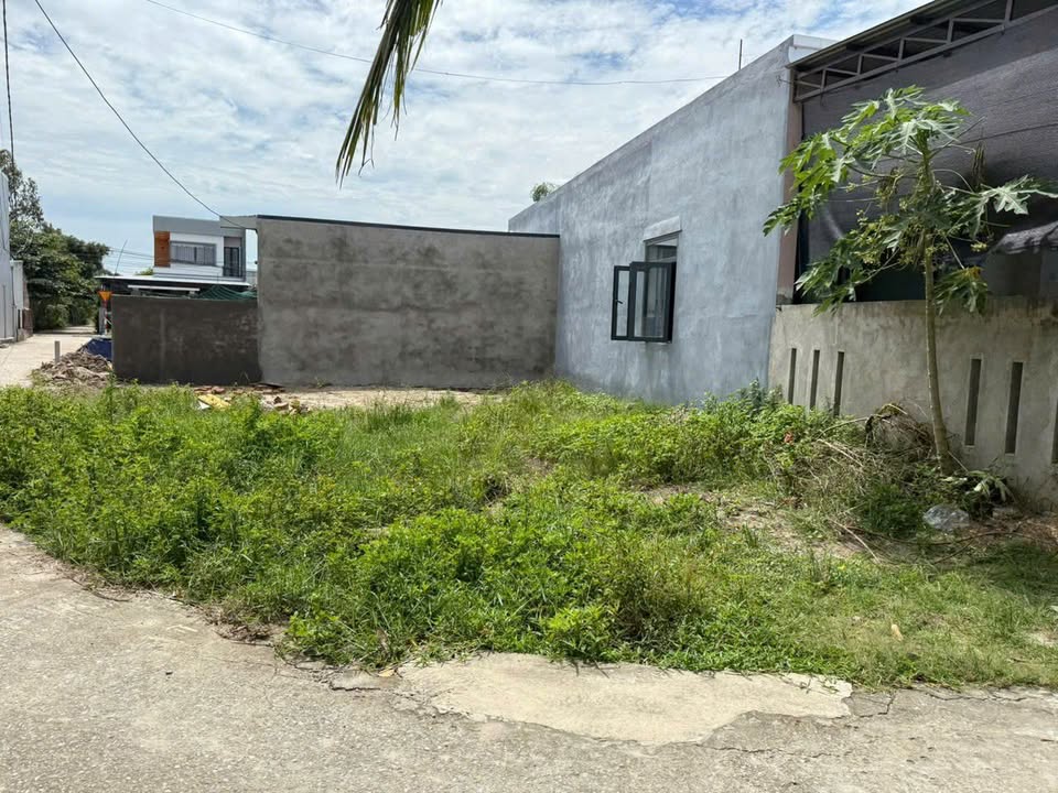 Đất Lô Góc Hòa Tiến Đà Nẵng 120m² giá 1.35 tỷ - Cơ hội đầu tư tuyệt vời!