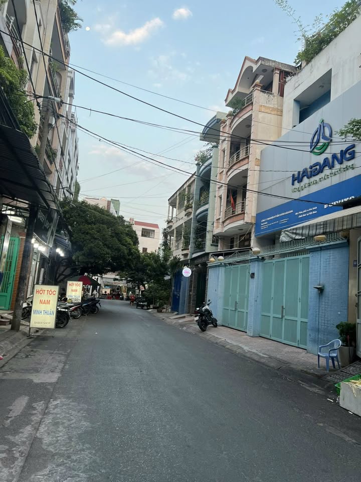 Nhà hẻm xe hơi 666 đường 3/2, quận 10 - Vị trí trung tâm, dòng tiền ổn định!