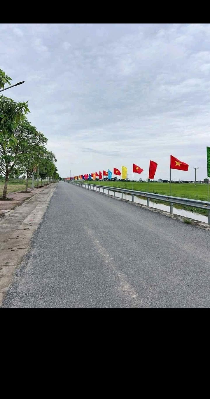 Đất TDC Vũ Bình, Kiến Xương 100m² giá chỉ 700 triệu - Vị trí đắc địa, hạ tầng hoàn thiện!