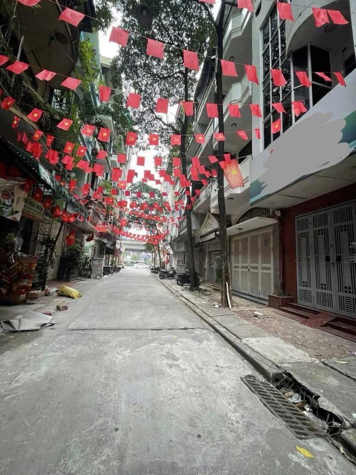 FrontHouse Nguyễn Xiển 51m² giá 19.9 tỷ - Kinh doanh siêu đỉnh, ô tô tránh vỉa hè rộng!