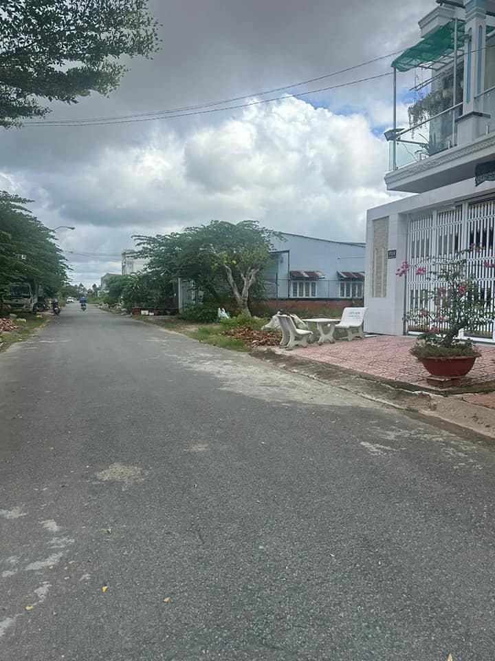 Đất nền Vĩnh Long 327m² giá 1 tỷ - Đường 17A, xe tải vào tận nơi!