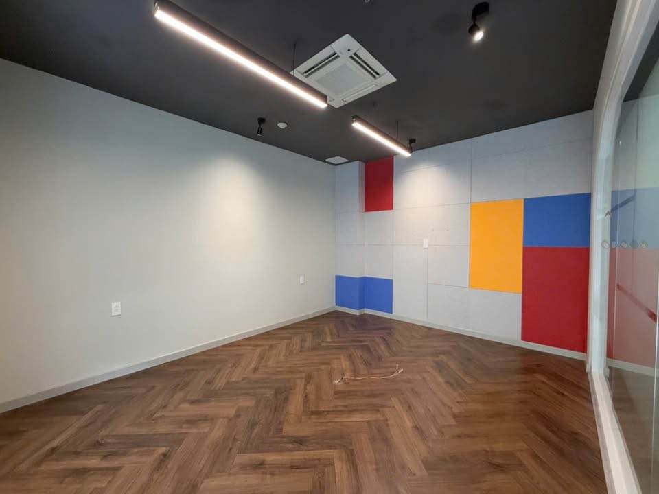 Shophouse Sarina Sala mặt tiền 230m² giá 115 triệu - Kinh doanh thuận lợi!