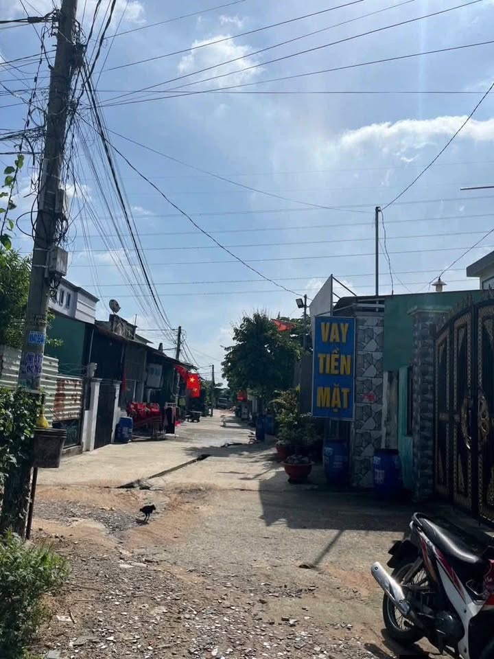 Nhà trọ 162m² Tân Uyên giá 2.3 tỷ - Đầu tư sinh lời hấp dẫn!