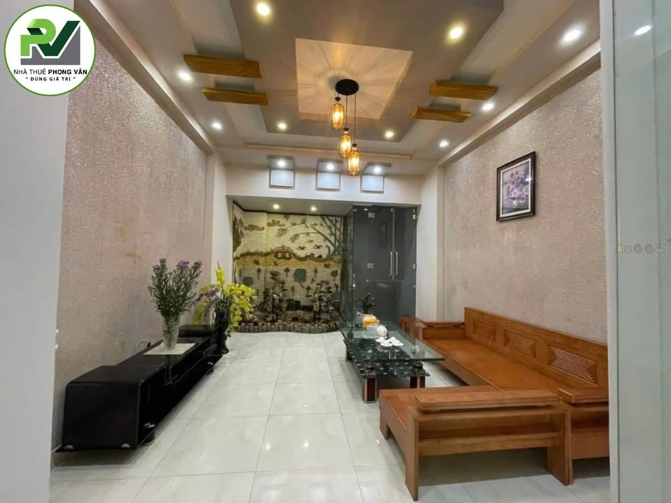 Nhà cho thuê Đằng Hải 60m² giá 10 triệu - Full đồ, ô tô đỗ cửa!