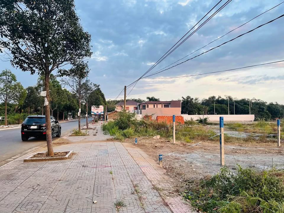 Đất nền Long Tân Đất Đỏ 100m² giá thỏa thuận - Vị trí kinh doanh đắc địa!