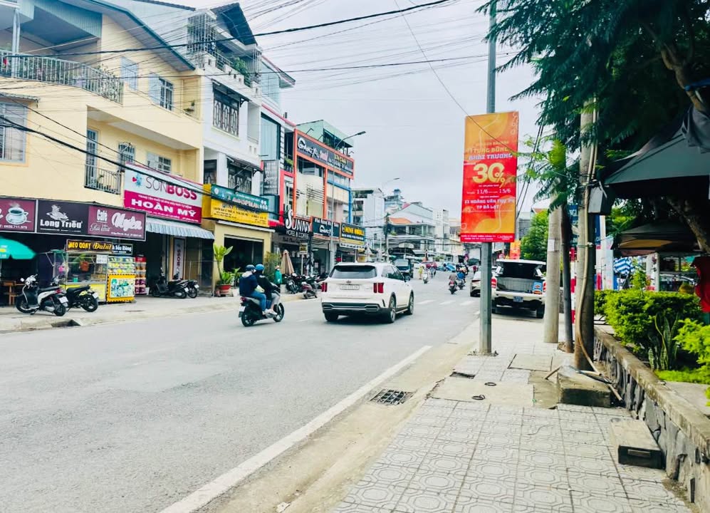 Nhà 2 mặt tiền Mạc Đỉnh Chi, Đà Lạt 150m² giá 8.5 tỷ - Đầu tư lý tưởng!
