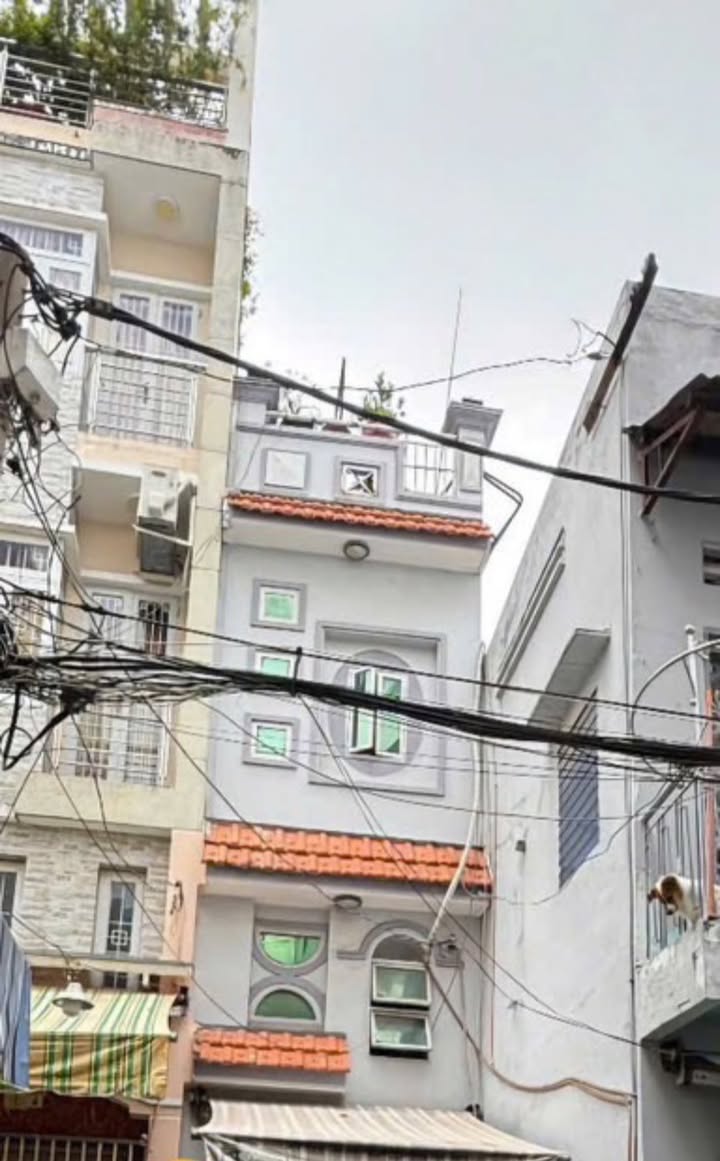 Nhà đẹp 4 tầng hẻm Lê Thị Bạch Cát 25m² giá 4.33 tỷ - Cực hiếm trung tâm Quận 11!