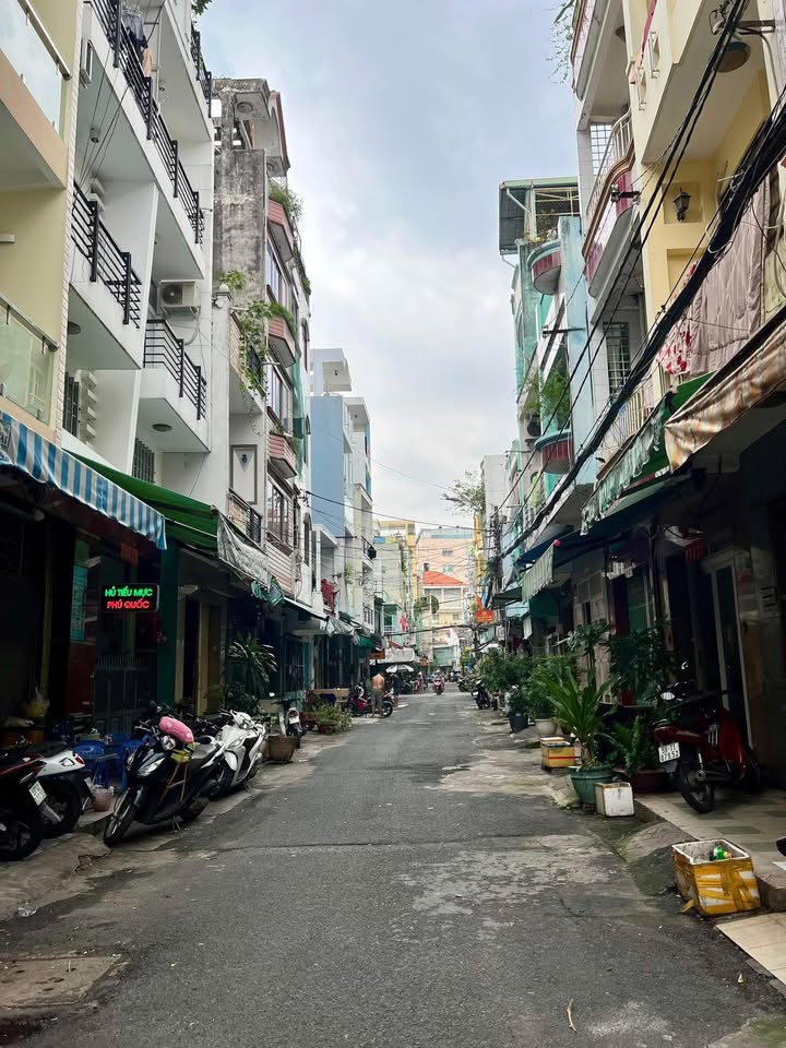 Nhà cấp 4 Hàn Hải Nguyên, Quận 11, 27.4m² giá 4 tỷ - Tiện xây mới 5 tầng!