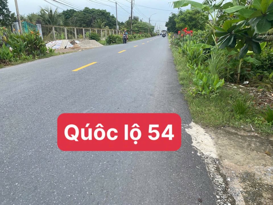 Nhà đẹp mặt tiền Quốc lộ 54, Tân Quới, Vĩnh Long, 239.2m², giá 2 tỷ - Giao dịch nhanh chóng!