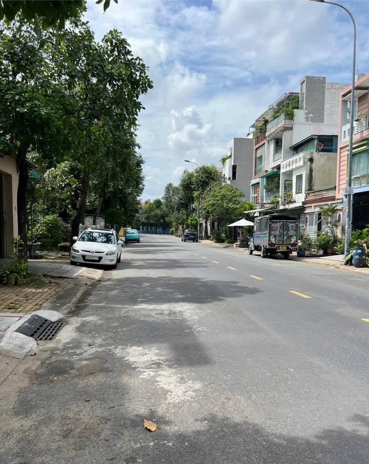 Nhà lô góc 1 lầu Đường Số 2 Quận 9 55m² giá 3 tỷ - Đầu tư sinh lời ngay!