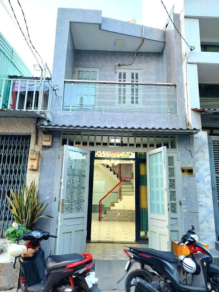 Nhà cho thuê hẻm Bùi Tư Toàn, An Lạc, 33m² giá 8 triệu/tháng - Tiện nghi đầy đủ!