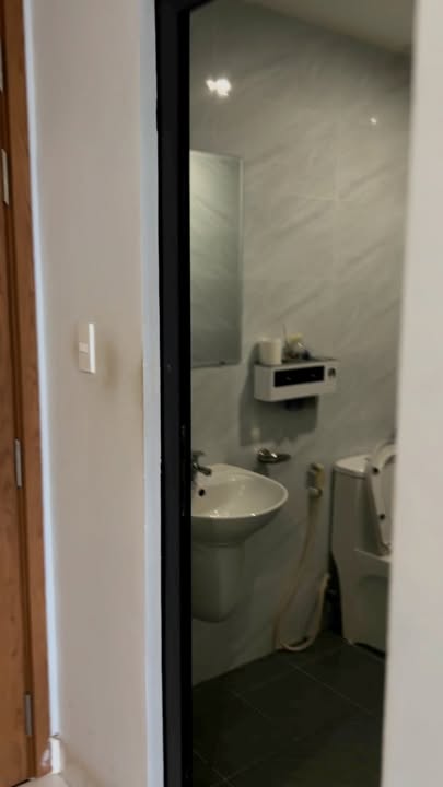 Chung cư Star Tower An Phú 58m² giá 1.45 tỷ - Sổ hồng chính chủ, nội thất đầy đủ!