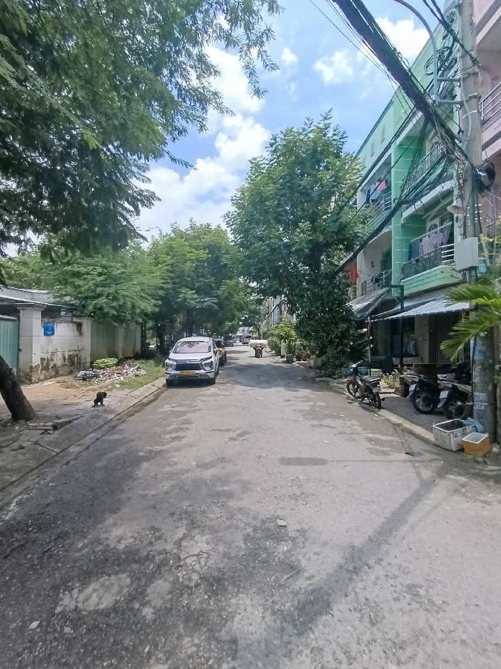 Bán gấp nhà lô góc Tạ Quang Bửu Q8 80m² giá 7 tỷ - Giao dịch nhanh chóng!