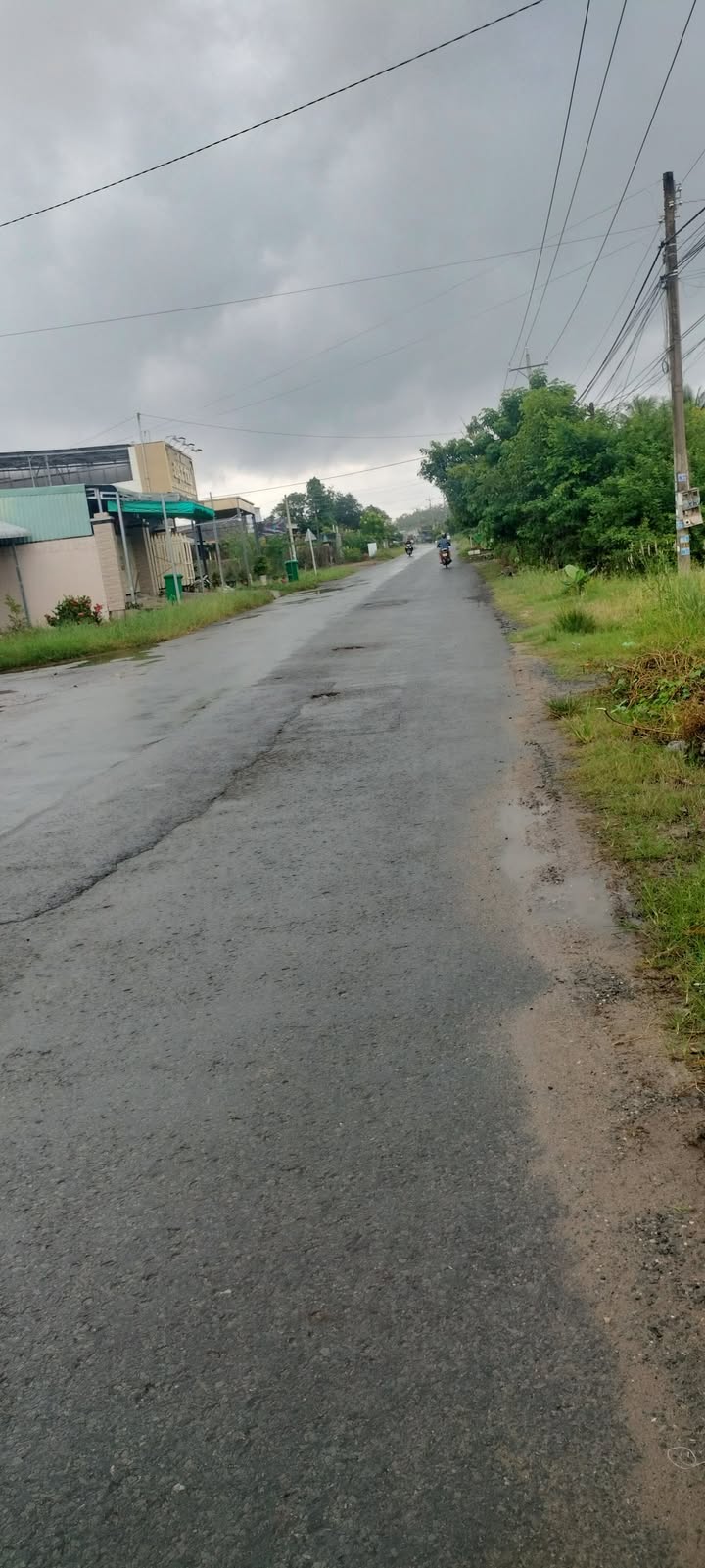 Bán đất tặng nhà Phước Thạnh 133m² giá 700 triệu - 2 mặt tiền đường nhựa!