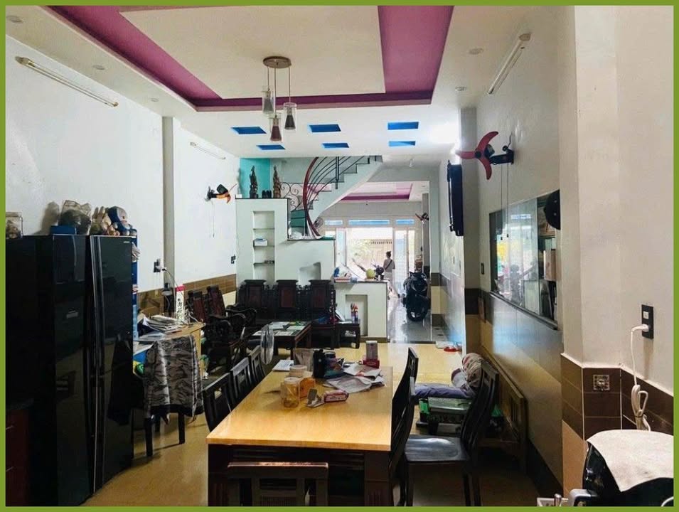 Cho Thuê Nguyên Căn Mặt Tiền Võ Thành Trang, Tân Bình 120m² - Kinh Doanh Sầm Uất!