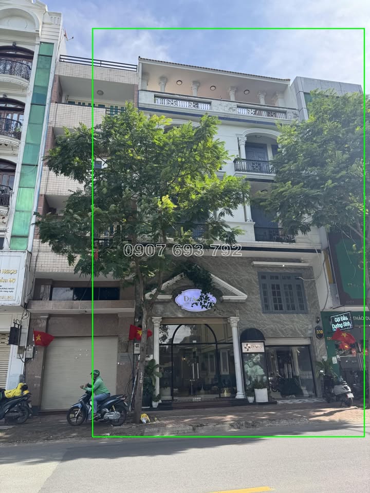 Nhà mặt tiền Cao Thắng, Q.10 cho thuê 137m² giá 130 triệu - Kinh doanh sầm uất!