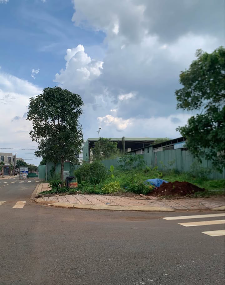 Đất nền 2 mặt tiền Hoàng Diệu, Long Khánh 242m² chỉ 1 tỷ - Cơ hội đầu tư tuyệt vời!