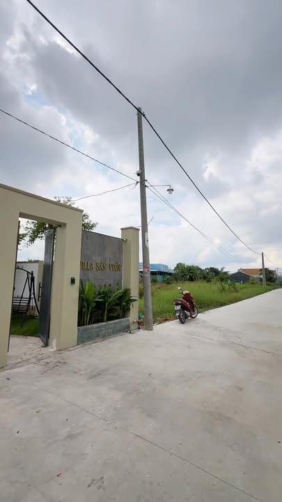 Villa sân vườn Hưng Long 252m² giá 4.45 tỷ - Thiết kế hiện đại, full nội thất!