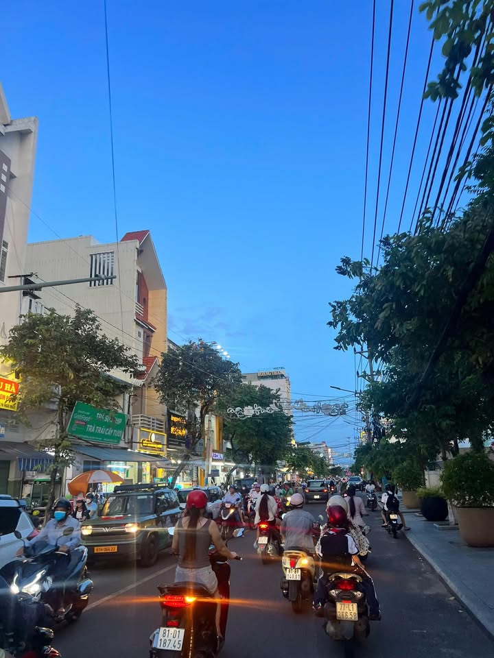 Nhà mặt tiền đường Ngô Mây, Quy Nhơn 120m² giá 40 triệu - Vị trí đắc địa cho kinh doanh!