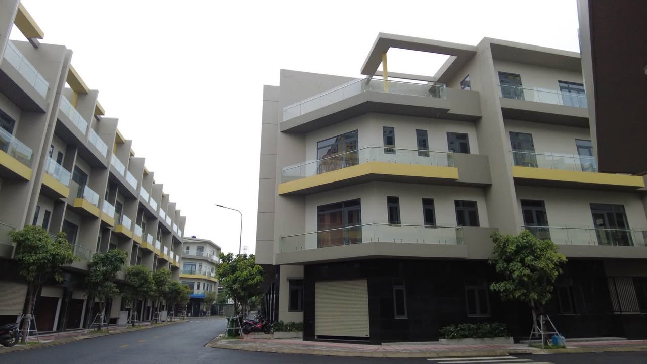 Shophouse Dĩ An 60m² giá 2.3 tỷ - Đầu tư bền vững ngay hôm nay!