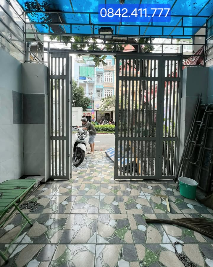 FrontHouse mặt tiền Nguyễn Cửu Đàm, Tân Sơn Nhì, 80m² giá 12 tỷ - Cơ hội đầu tư hấp dẫn!