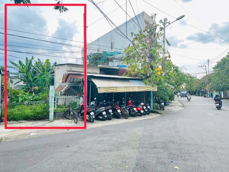 Nhà mặt tiền Ngô Văn Sở, Dĩ An 120m² giá 5 tỷ - Kinh doanh thuận lợi!