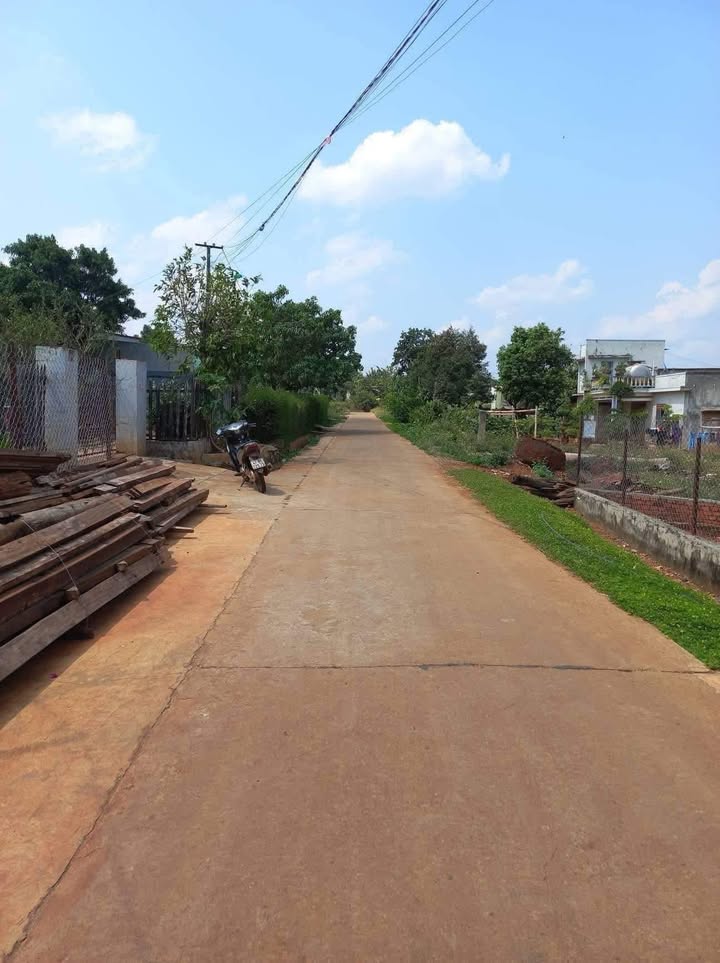 Đất thổ cư 340m² Quảng Phú Cư M'gar giá 1.35 tỷ - Sổ hồng chính chủ!