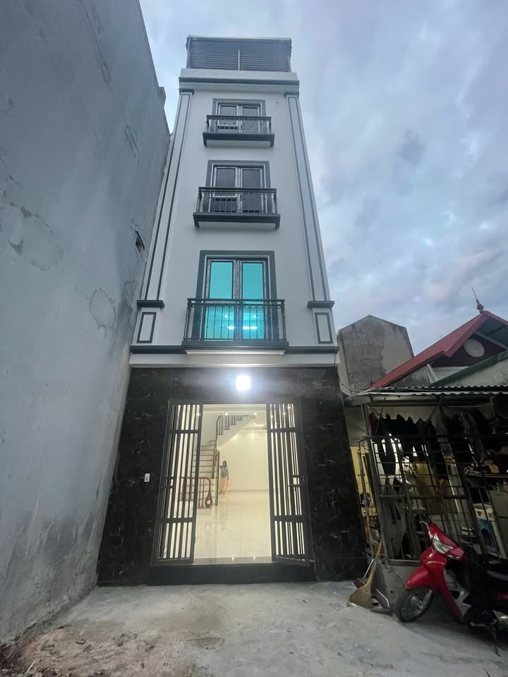 Nhà 4 tầng tổ 5 Yên Nghĩa, 47.2m² giá 6.95 tỷ - Ô tô cách 20m