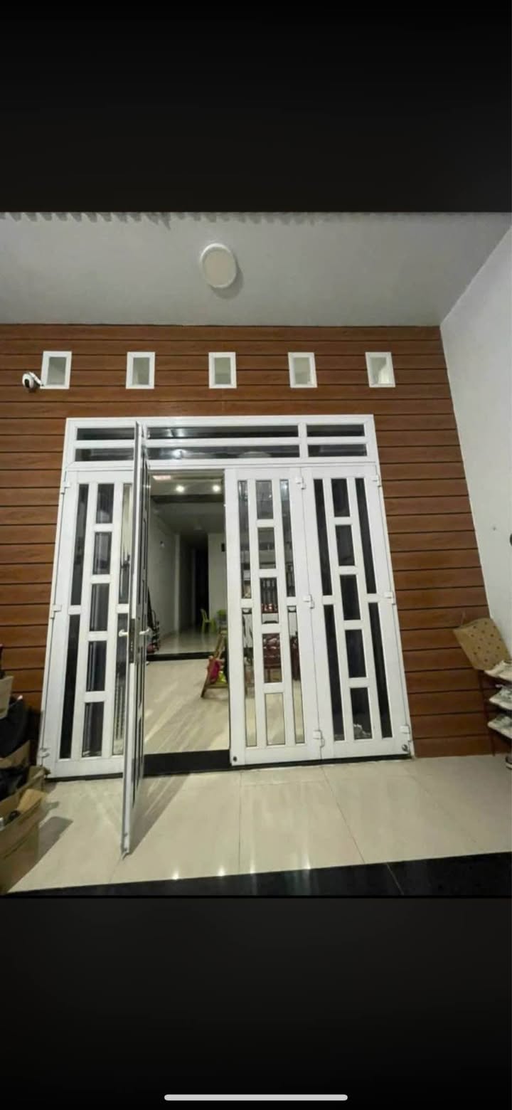 Nhà mặt tiền đường Tôn Đức Thắng, Sóc Trăng 100m² giá 2.69 tỷ - Thương lượng trực tiếp chủ nhà!