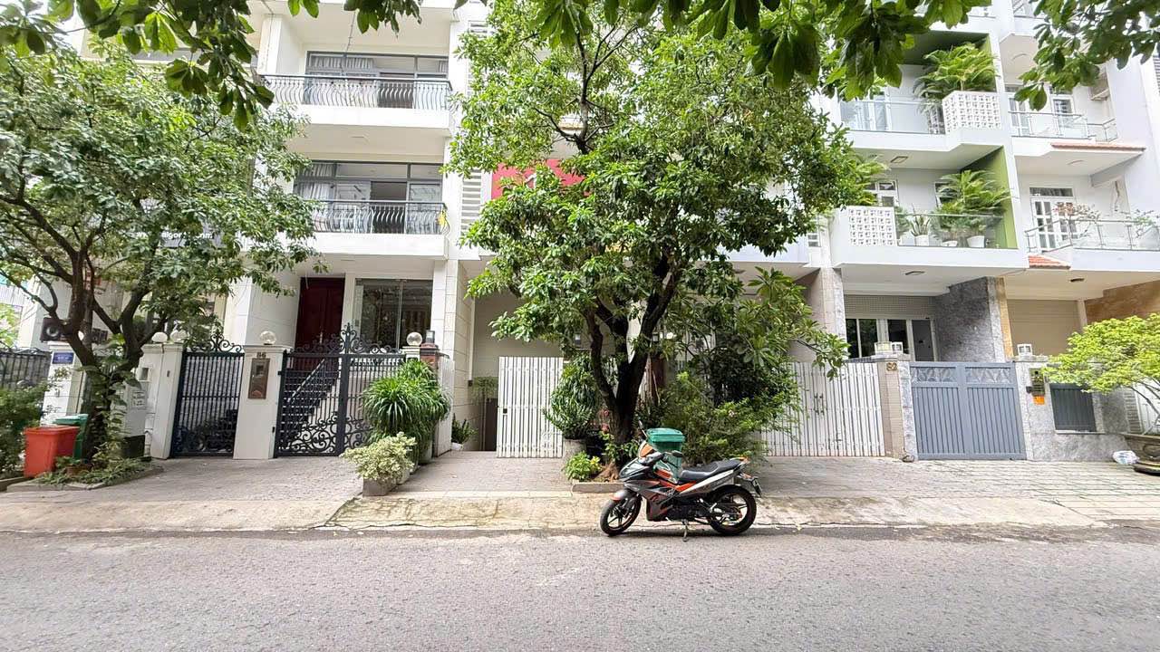 Bán nhà phố mặt tiền đường 16 – KDC Him Lam, quận 7, 100m² - Tiềm năng kinh doanh vượt trội!