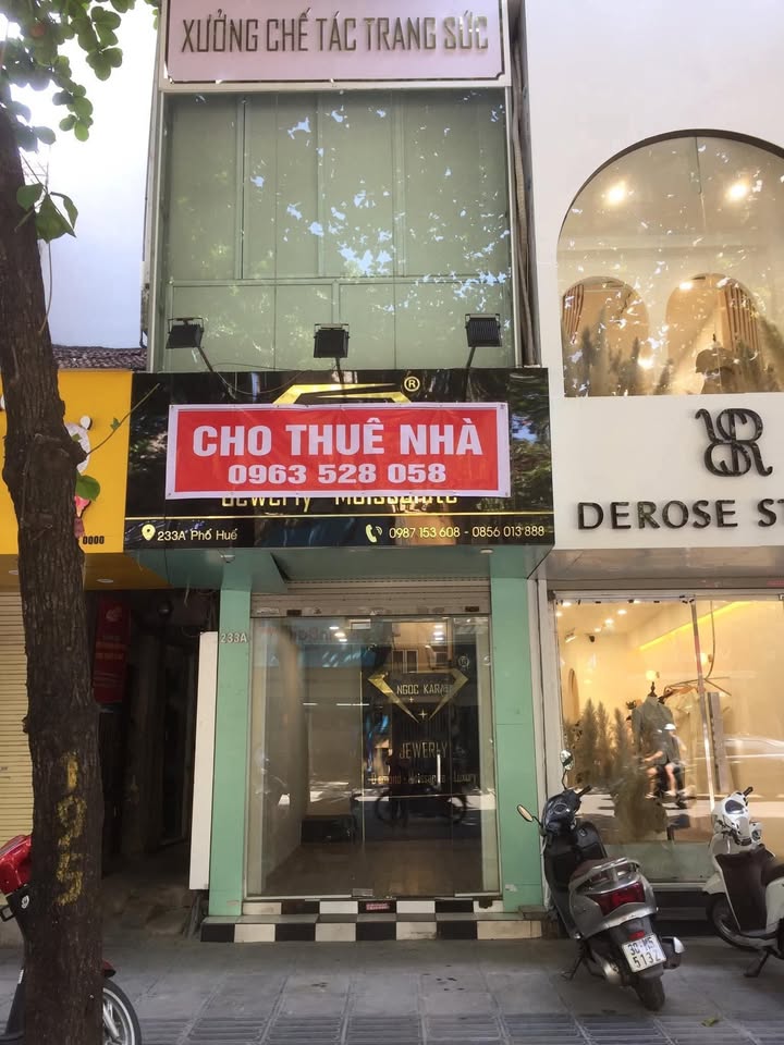 Nhà mặt phố Phố Huế, Hai Bà Trưng cho thuê 4 tầng - Kinh doanh tuyệt vời ngay trung tâm!