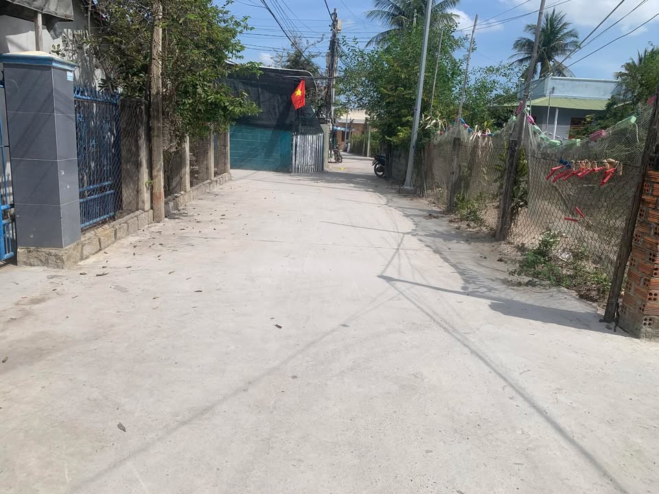 Đất nở hậu Cam Nghĩa 192m² giá 1.8 tỷ - Sổ đỏ chính chủ!