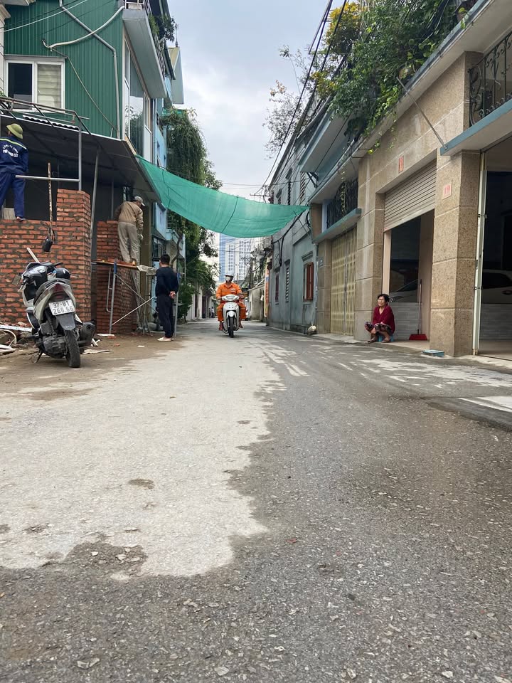 Đất nền đường Phùng Phúc Kiều, thành phố Vinh - Diện tích 100m² giá 4.5 tỷ - Vị trí đắc địa, giao thông thuận lợi!