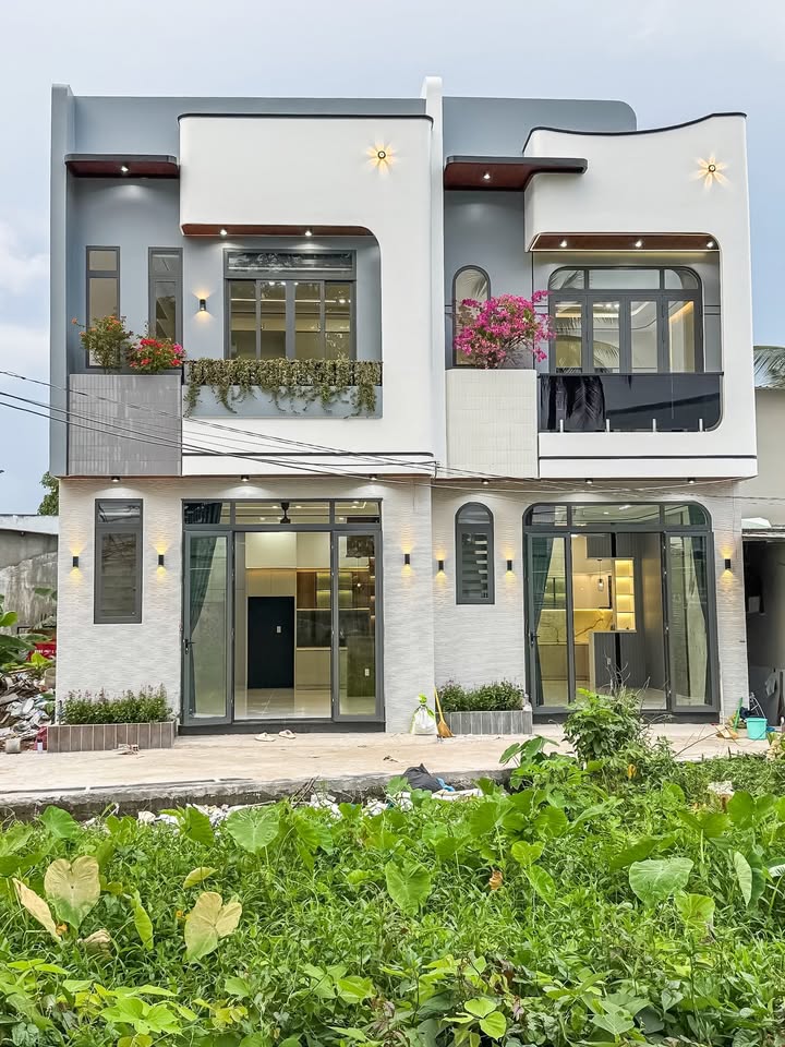 Nhà phố 3 căn hẻm 311 Nguyễn Văn Cừ, Cái Khế - Giá chỉ từ 2.89 tỷ