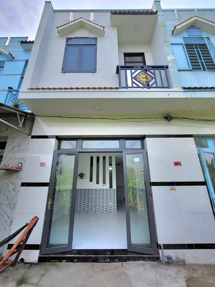 Nhà 1 trệt 1 lầu tại Cần Giuộc 40m² giá 1.2 tỷ - Chìa khóa trao tay ngay!