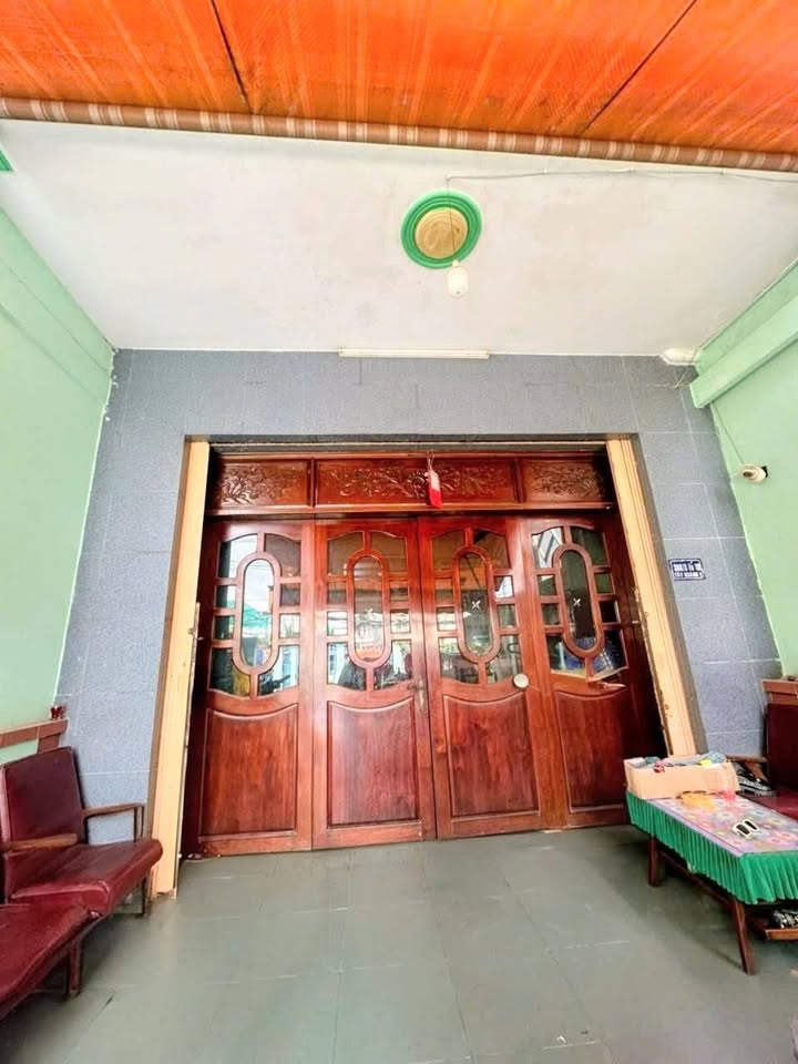 Nhà cấp 4 đường Cặp rạch Ông Mạnh, Long Xuyên, 137m² giá 2 tỷ - Thích hợp cho gia đình!