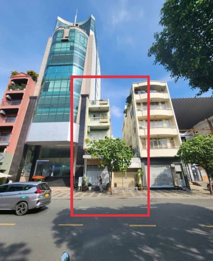 Bán nhà mặt tiền đường Lê Lai, phường Bến Thành, quận 1, TP.HCM 167m² - Vị trí kinh doanh đắc địa