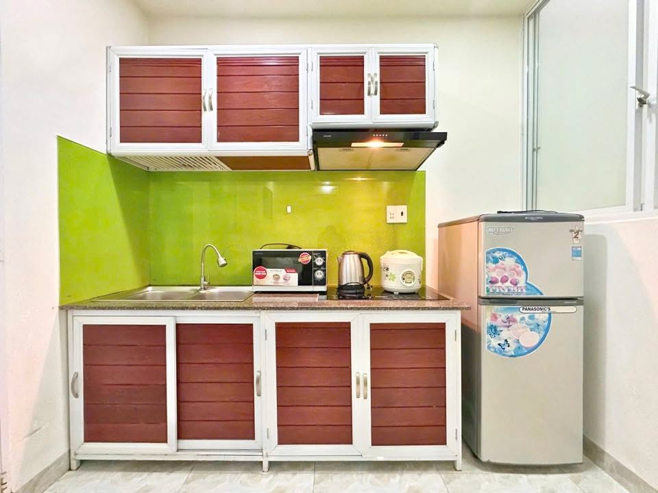 Căn hộ 1 phòng ngủ đường Đặng Tất, Vĩnh Hải giá 3.5 triệu - Trống vào ở ngay!