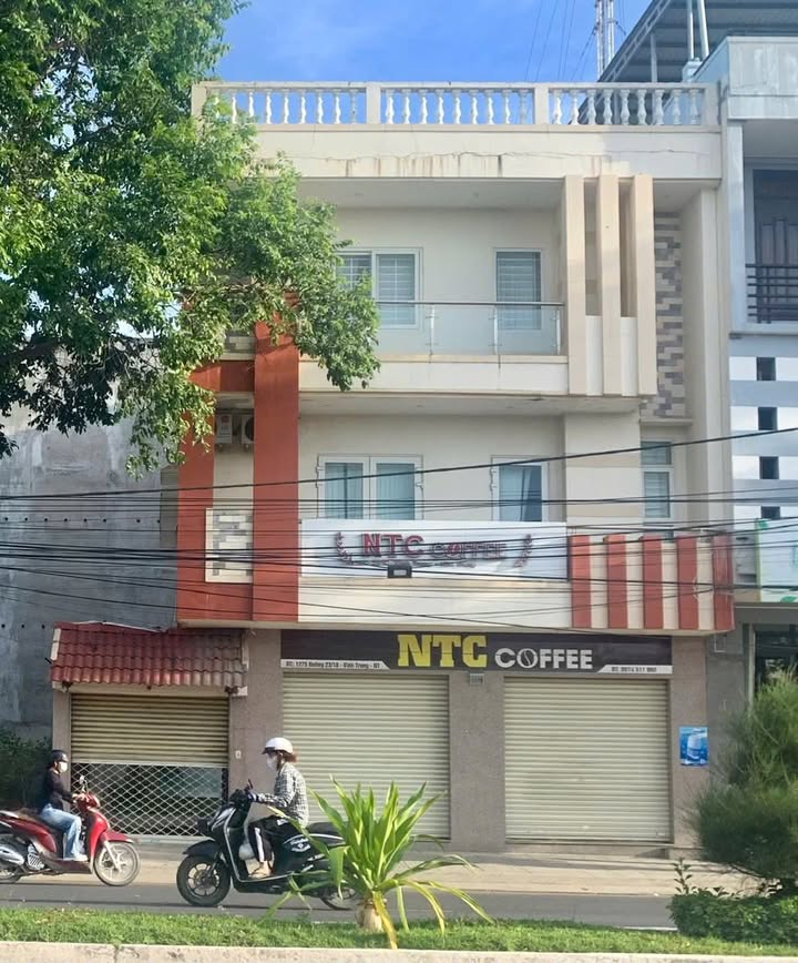 Nhà 3 tầng đường 23/10, phường Tây Nha Trang, 200m² - Vị trí kinh doanh đắc địa!