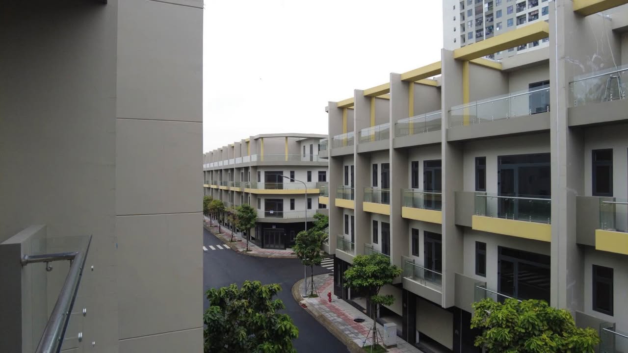 Nhà phố Dĩ An 60m² giá 2.3 tỷ - Đầu tư sinh lời bền vững!