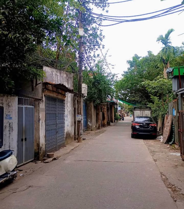 Nhà cấp 4 Hoàng Quốc Việt 275m² giá 10 tỷ - Đầu tư sinh lời ngay!