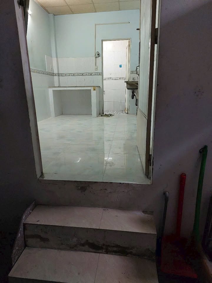 Nhà cho thuê hẻm 63 Lý Chiêu Hoàng, Quận 6 - Giá chỉ 3 triệu/tháng!