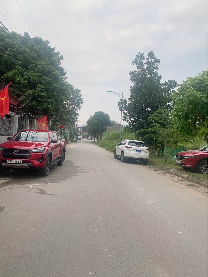 Đất nền Thịnh Lang, Hòa Bình 120,6m² - Tiềm năng kinh doanh tốt!