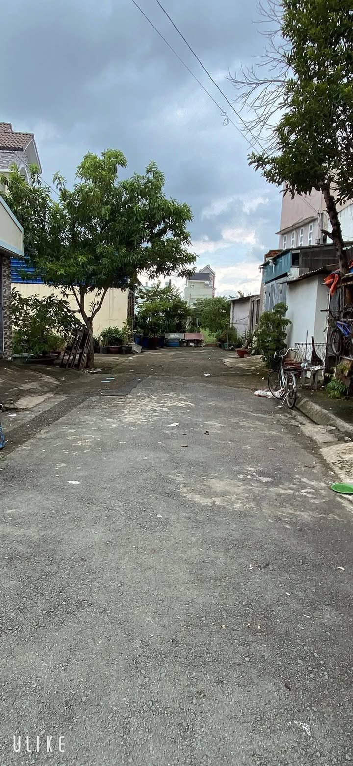 Đất nền Bà Điểm, Hóc Môn 100m² giá 2.75 tỷ - Sổ đỏ chính chủ, hỗ trợ vay ngân hàng!