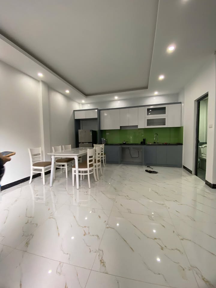 Nhà 5 tầng cho thuê tại Đồng Mai, 32m² chỉ 8 triệu - Phù hợp hộ gia đình!