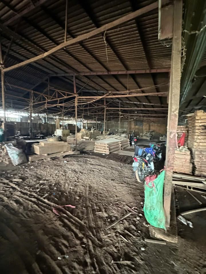 Cho thuê kho xưởng Dĩ An 500m² - Xe tải vào thoải mái!