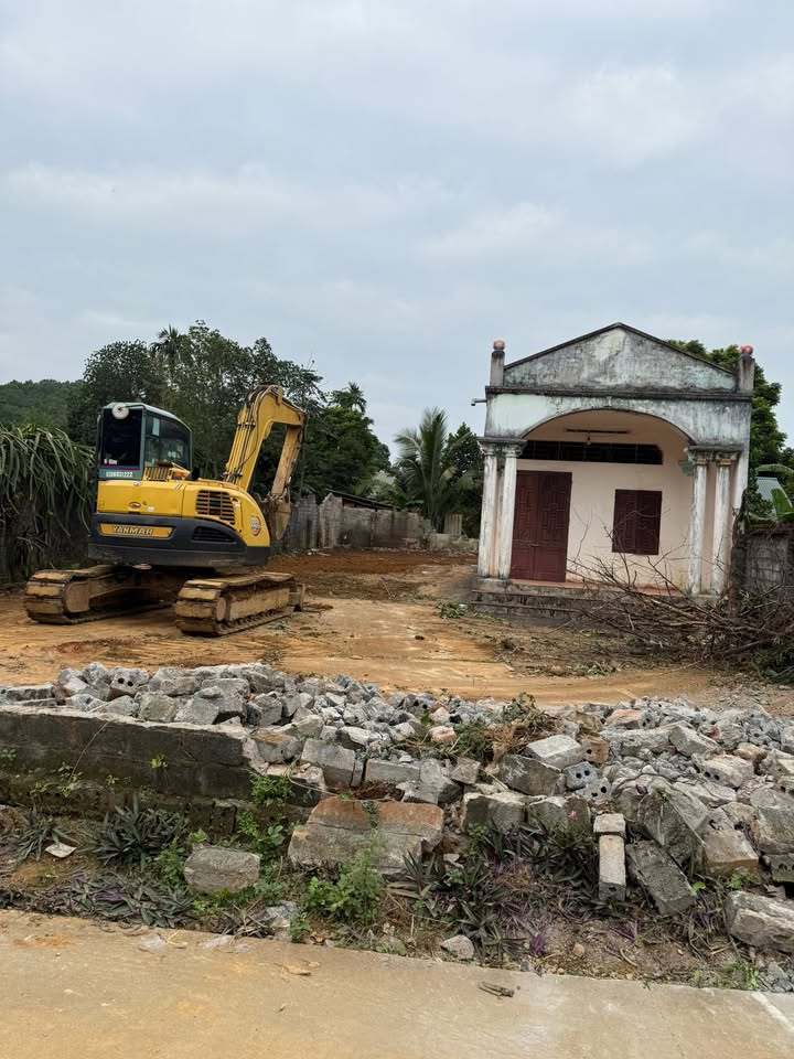 Đất Yên Bài Ba Vì 400m² giá 3.6 tỷ - Sẵn nhà cấp 4!