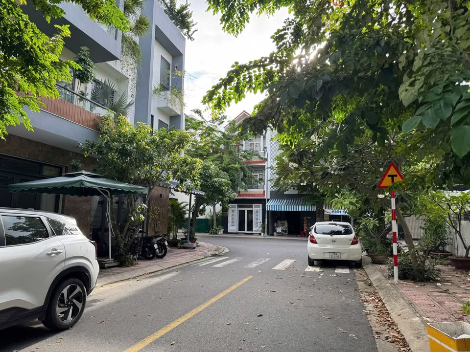 Đất nền KĐT Hà Quang 2, Nha Trang 81m² giá 6.5 tỷ - Hướng Bắc, vị trí đắc địa!